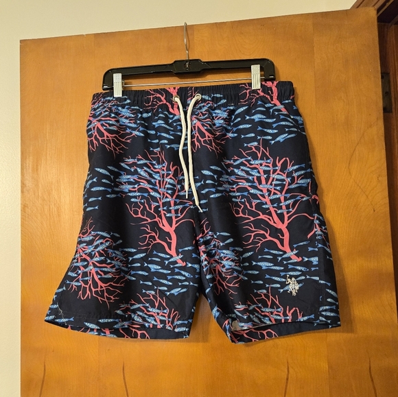 US Polo Assn. Navy Blue & Pink Coral Print Swim Trunks Size L - Picture 1 of 5